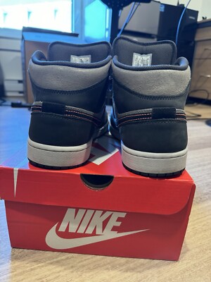 Size 10 - Jordan 1 Mid Shadow