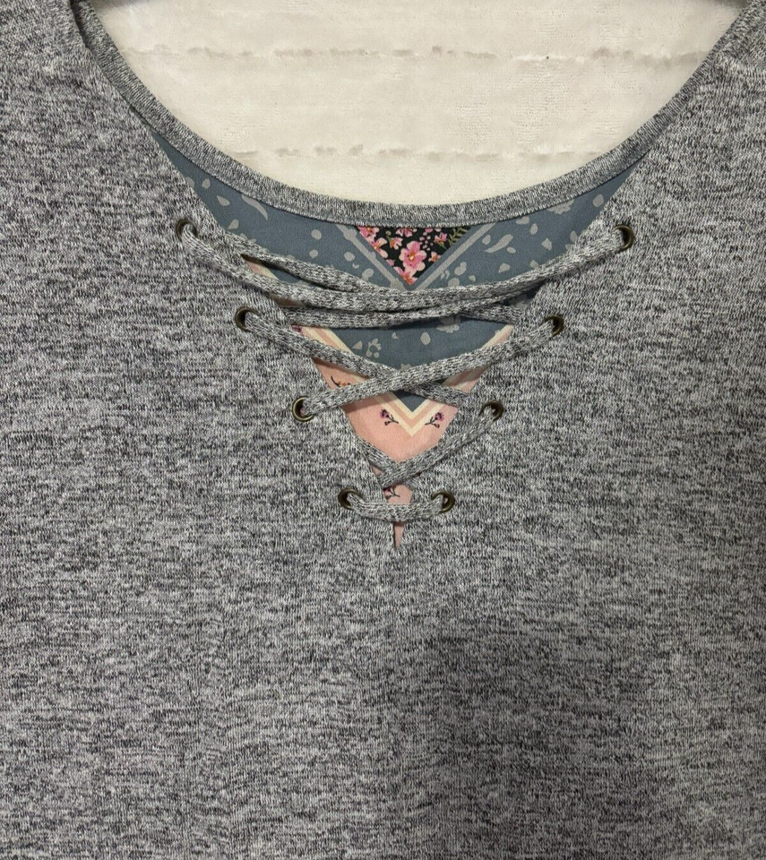 Maurices Shirt, Top, Blouse, MultiColored Chevron, Women's Clothing