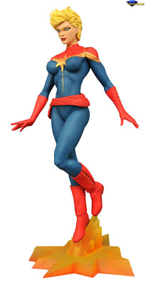 Diamond Marvel Gallery Captain Marvel Statue