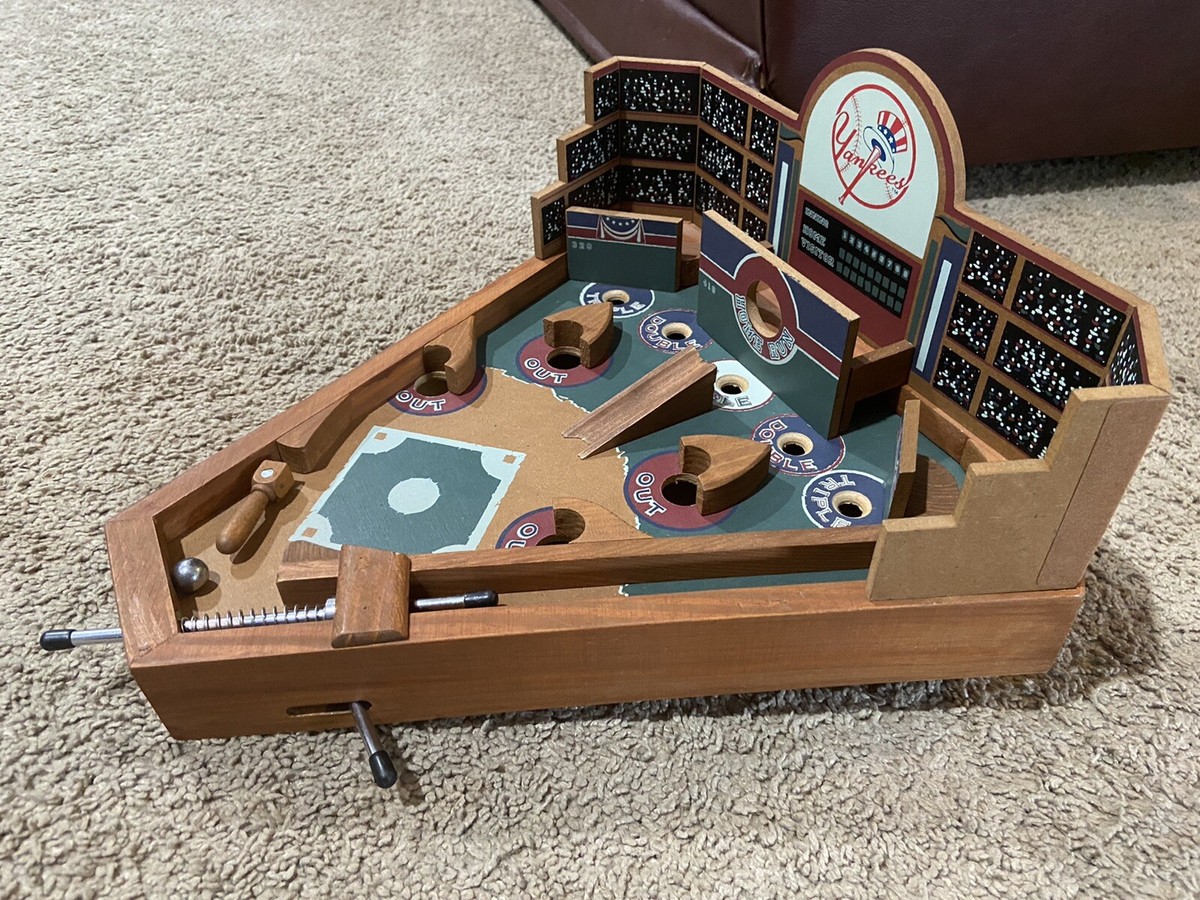 Yankees MLB Front Porch Classics Baseball Pinball