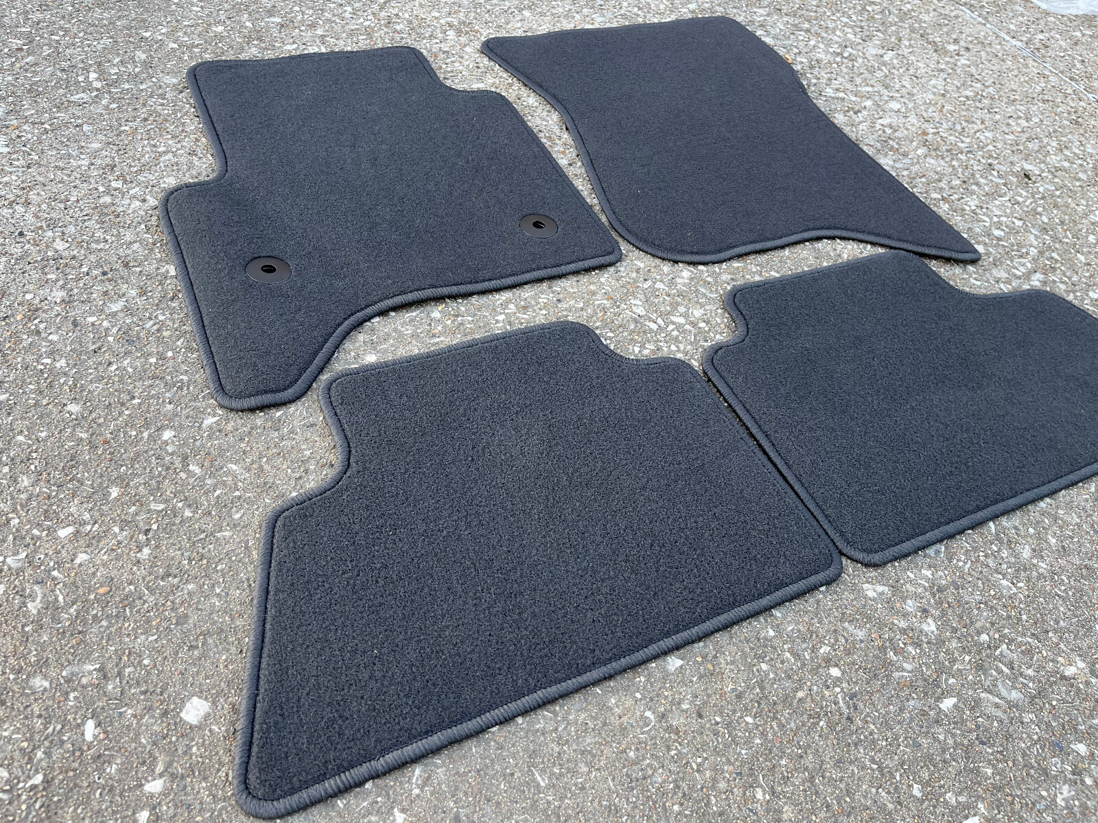 Chevy Silverado Sierra Crew Cab 4 Piece OEM Black Floor Mat Set GM  
