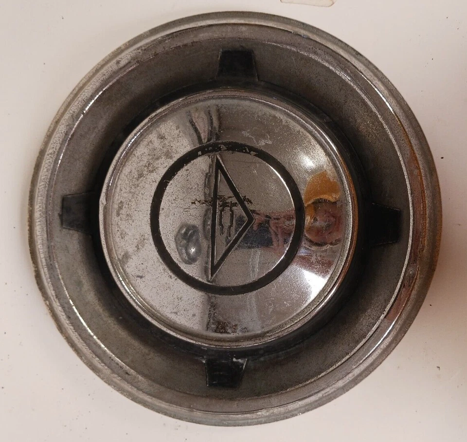 Tapacubos de plato para perros GM 4 9,5" 1962-1964 Chevrolet Nova/Monza/Vega (DD458) usados OEM GM 4 Foto 4 de 4