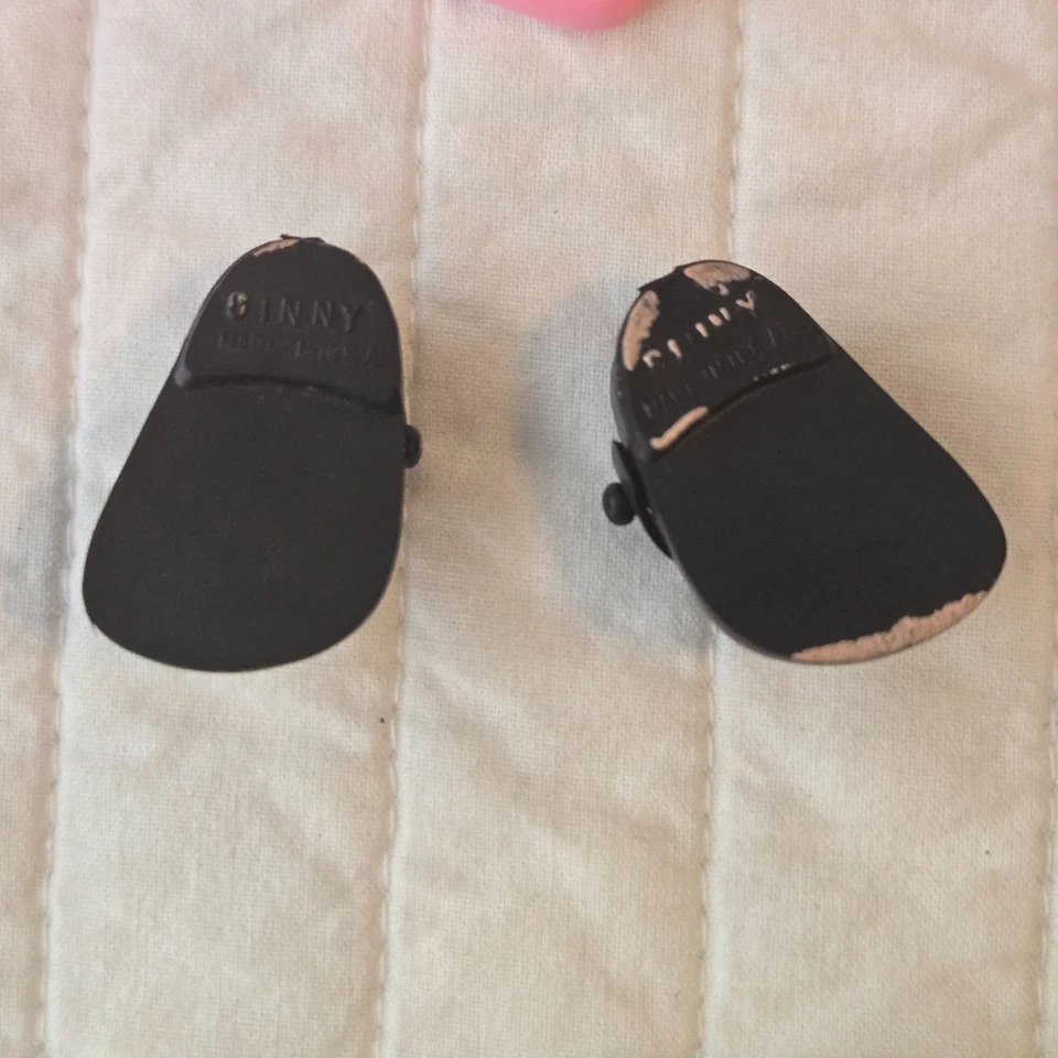 Lote Muñeca Ginny Ropa Accesorios Trajes Patines Zapatos LOTE De Colección 2 Muñecas Vogue Foto 3 de 4