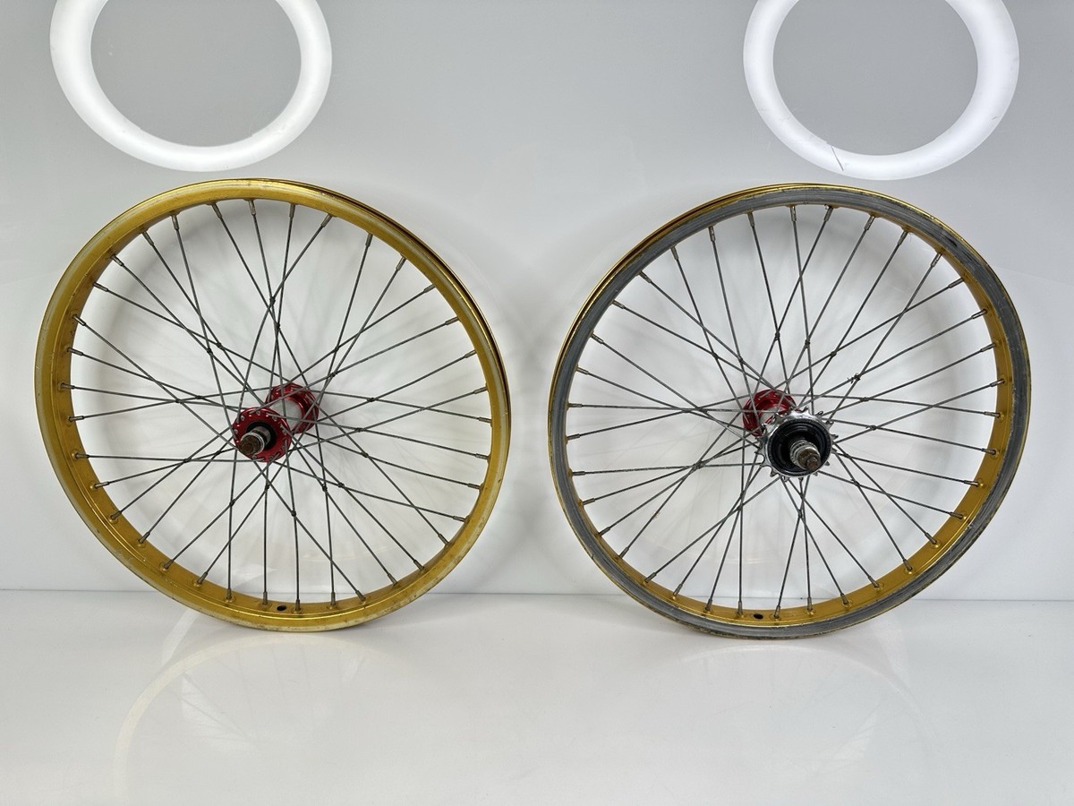 Rare Vintage 1970's Bullseye Araya 7X BMX Racing 20” Wheels Set