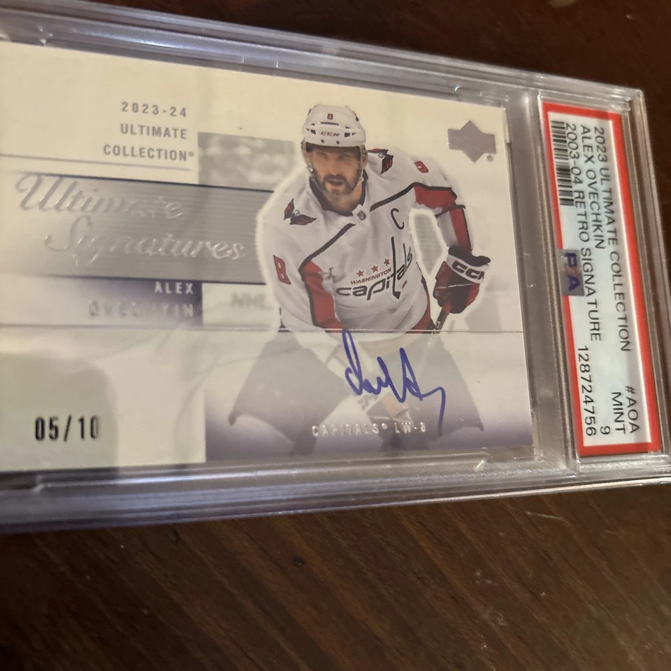23-24 Ultimate Collection Алекс Овечкин Автограф /10 - Изображение 3 из 4