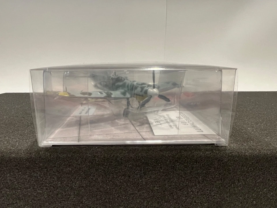 Busch 25055 Messerschmitt BF-109 G2 Fighter Plane Heinrich Ehrler 1:87 - Image 3 of 4