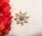 Rose Garden Rhinestones Gold Ton P1 Classic Pin Brooch Flower Petal Floral Daisy
