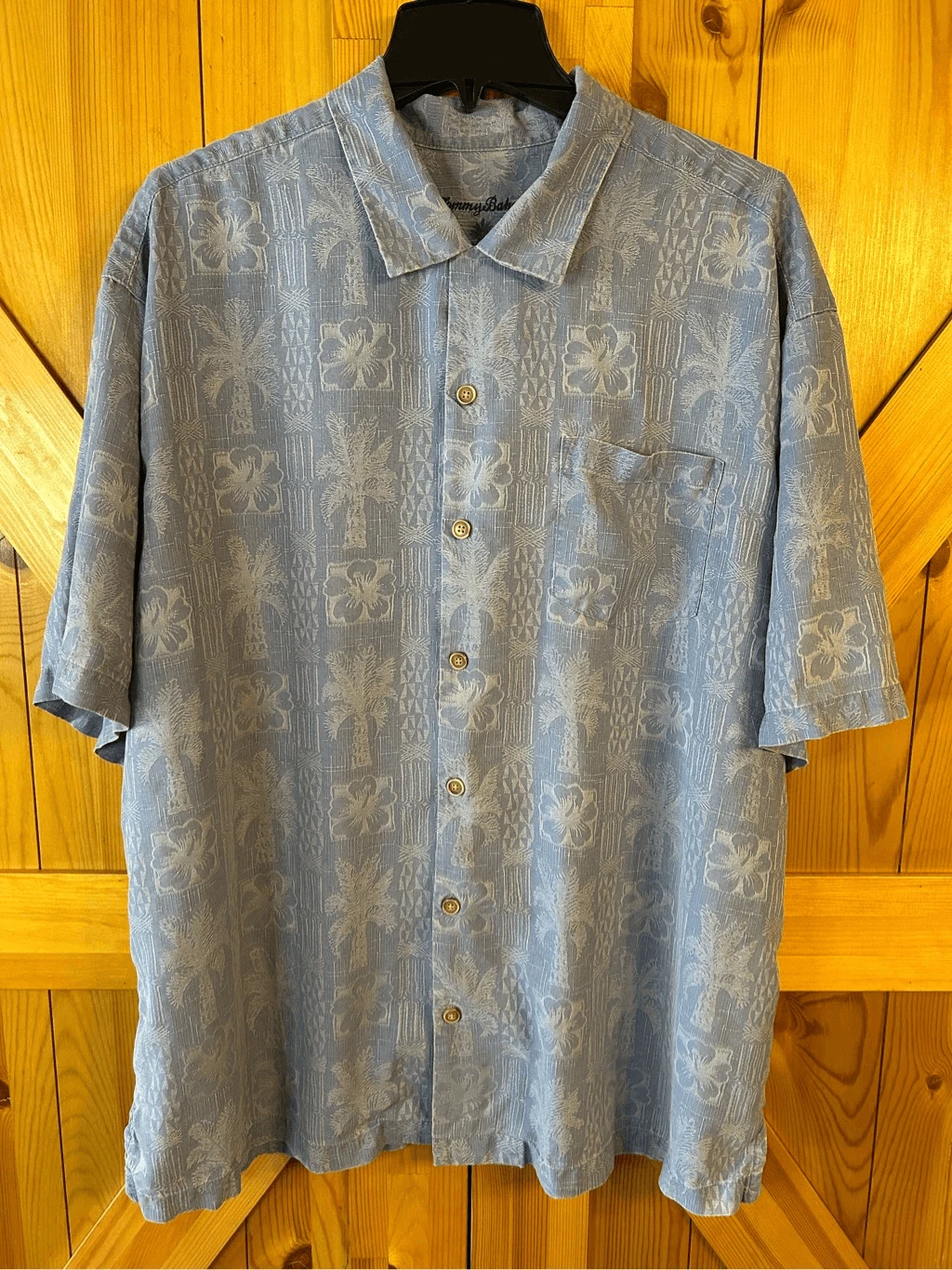 Tommy Bahama Hawaiian Shirt Size XL X-Large 100% Silk Gray Blue Floral (0083)