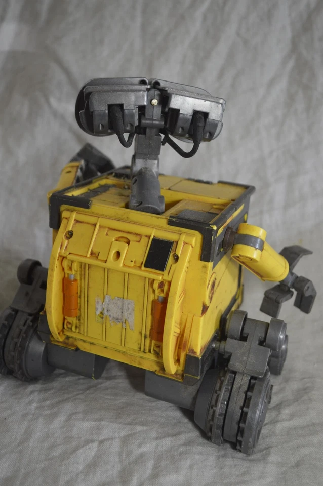 Disney Pixar Wall-E Thinkway Remote Control RC Toy w/ U-Command  READ!! - Image 4 of 4