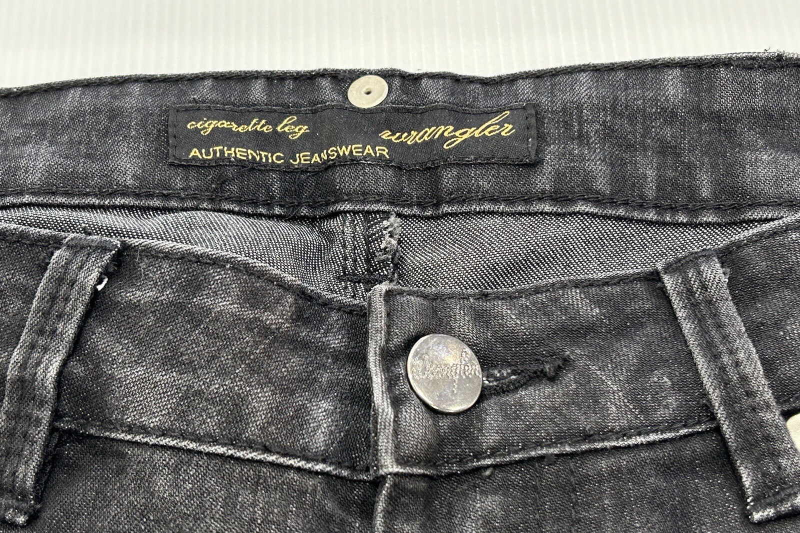 Picture 4 of 5