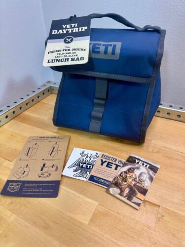 New YETI Daytrip Lunch Bag Navy Model YETIDAYTRIP