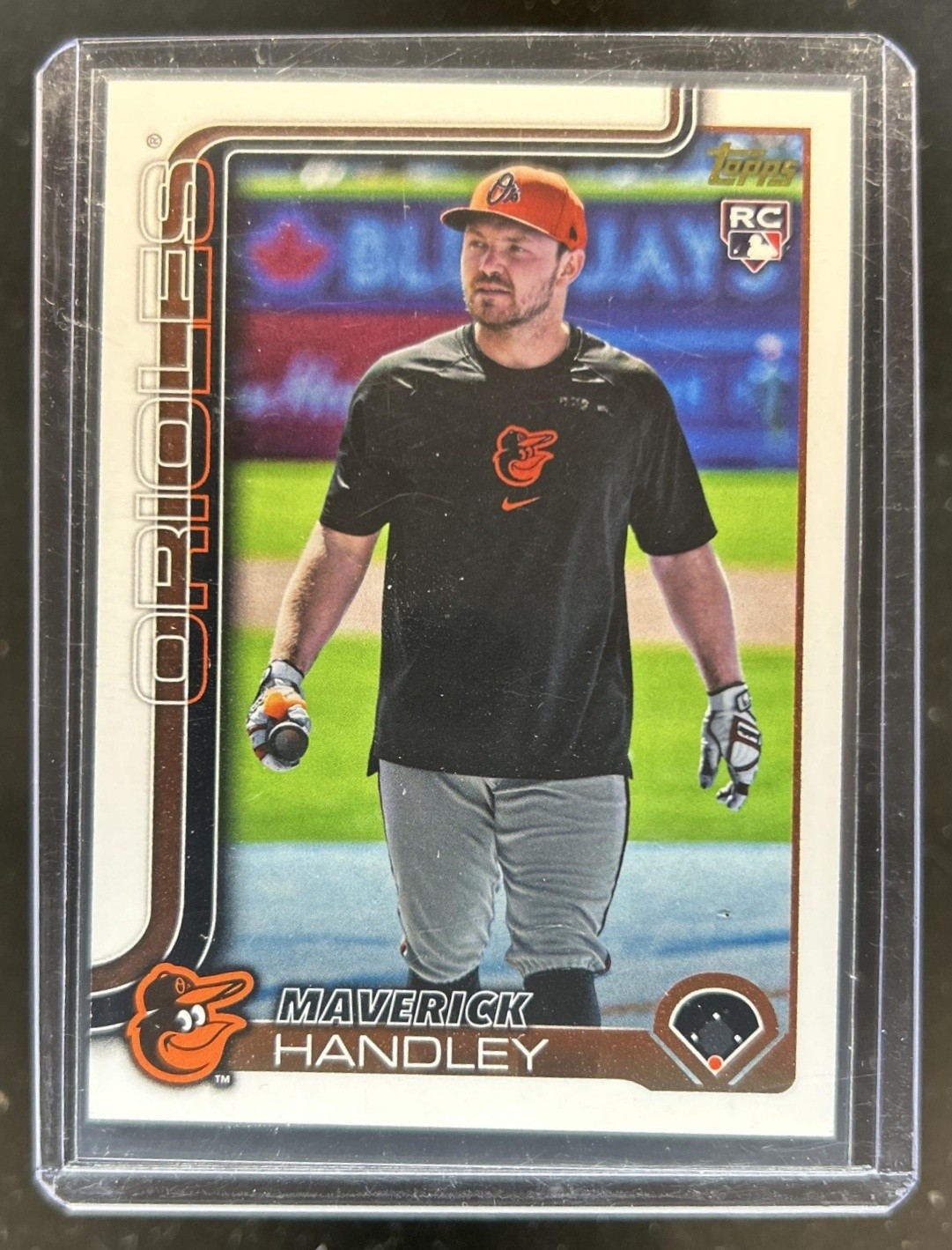 2025 Topps Update Maverick Handley RC Golden Mirror Image Variation #US274
