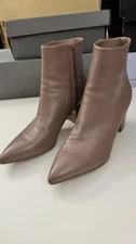 Marc Fisher Women's Leather Boots, Size 9, Pointed Toe, Color Tan