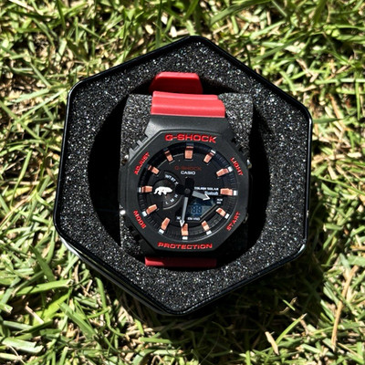Casio G-SHOCK Black/Red Resin Analog/Digital Quartz Tough Solar 200m w/ Tin