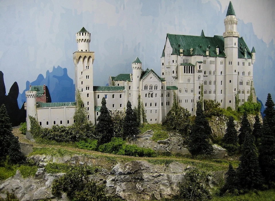 DIORAMA - SCHLOSS   " SCHLOSS NEUSCHWANSTEIN "   - Bild 4 von 4