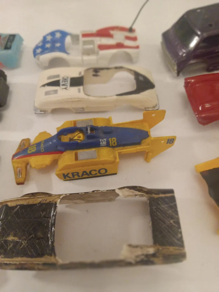 HO JUNKYARD BODIES PLUS TWO NON-RUNNING CHASSIS - Image 3 of 4