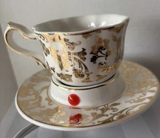 Scentsy English Breakfast Retired Unused Open Box Teacup and Saucer Gold Floral