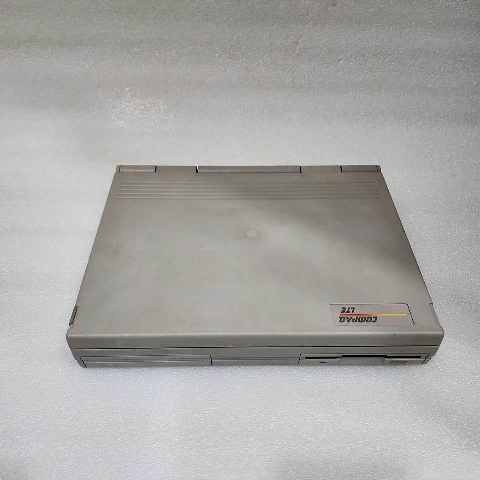 COMPAQ LTE 9109HAC30355 VINTAGE ANTIQUE LAPTOP 118835-001 NON WORKING - Image 3 of 4