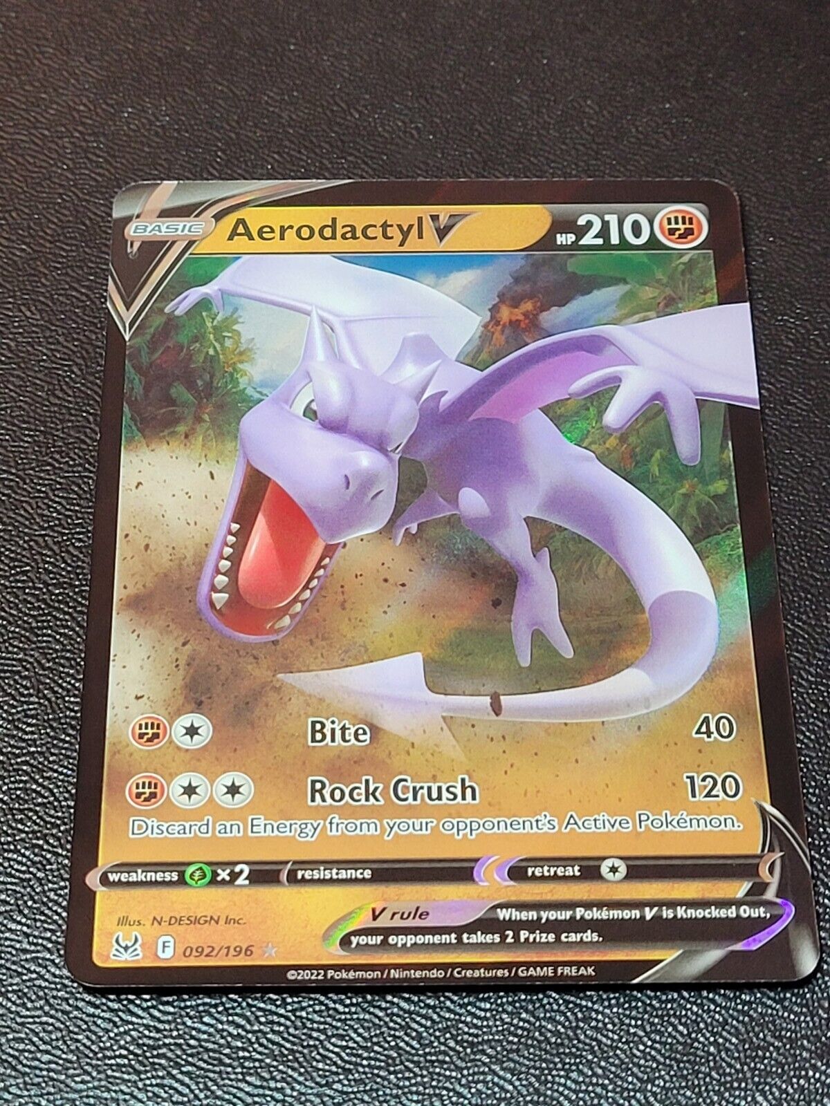 Aerodactyl V (092/196) Carta Avulsa - Pokémon TCG - Escorrega o Preço