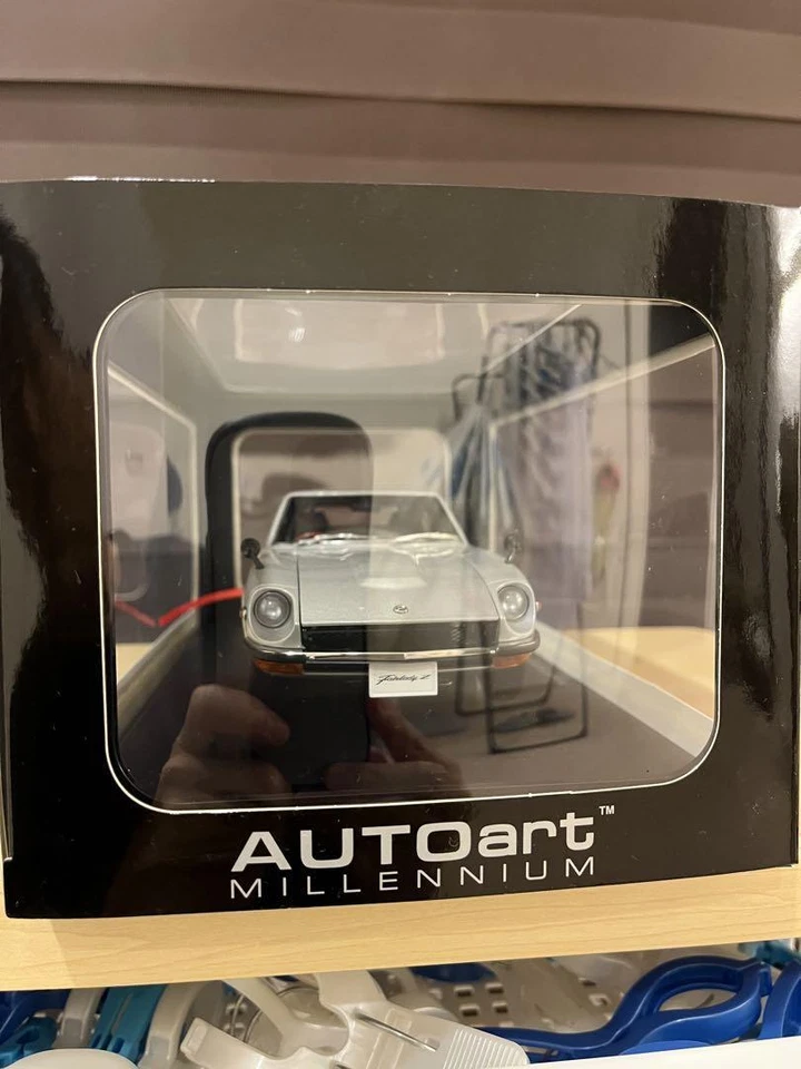 AUTOart 1/18 Datsun 240Z Mini Car - Image 4 of 4