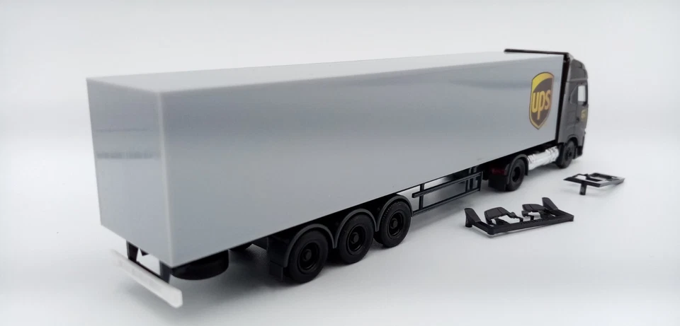 Herpa - IVECO S-WAY " UPS " - 315036 -  HO - Photo 4/4