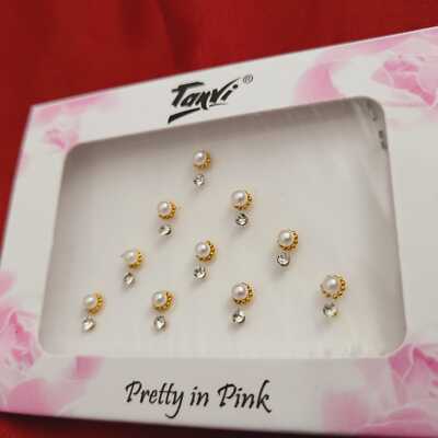 Pearl Bindis in Pack of 10 Bindis