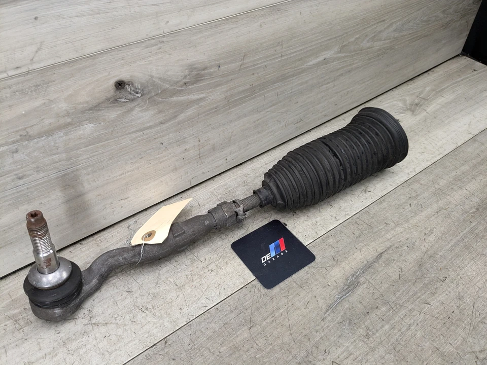 Varilla de amarre exterior interior delantero derecho OEM BMW M6 F12 F07 F13 F06 F10 M5 con bota Foto 2 de 4