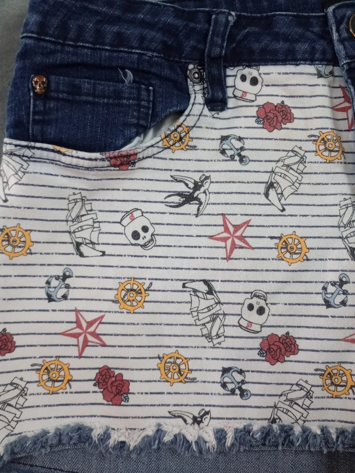 Pantalones Cortos Hot Topic Lovesick Talla 13 Azul Calavera Pierna Dividida Punk Corte Envejecido Foto 2 de 4