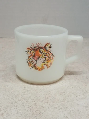 Vintage Fire King Esso Exxon Mobil Tiger in Your Tank Milk Glass Coffee Mug Cup
