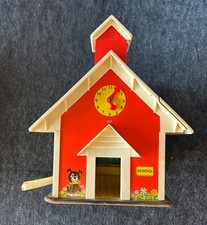 Vintage 1971 FISHER PRICE Little People Play Family School House 923