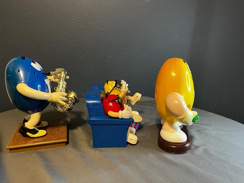 MM's Candy Dispensers lot of 3 - Picture 8 of 9