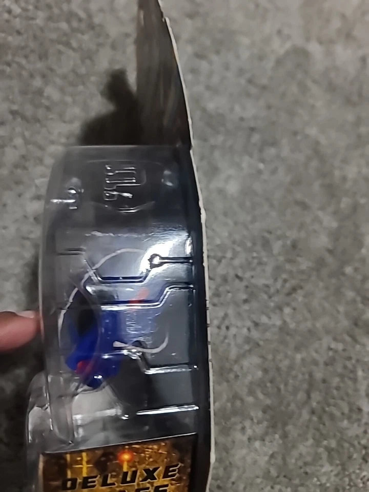 Transformers 2010 Classics Reveal The Shield Deluxe Class Turbo Tracks MOC - Image 3 of 4