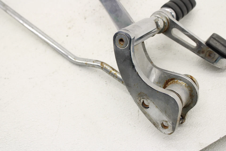 Reposapiés delantero derecho Harley Dyna Low Rider Super Glide 91-14 Foto 4 de 4