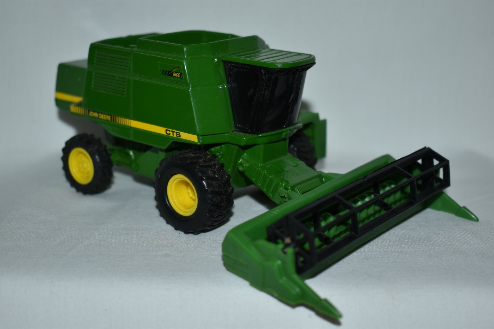 Ertl 164 John Deere CTS Rice Combine eBay