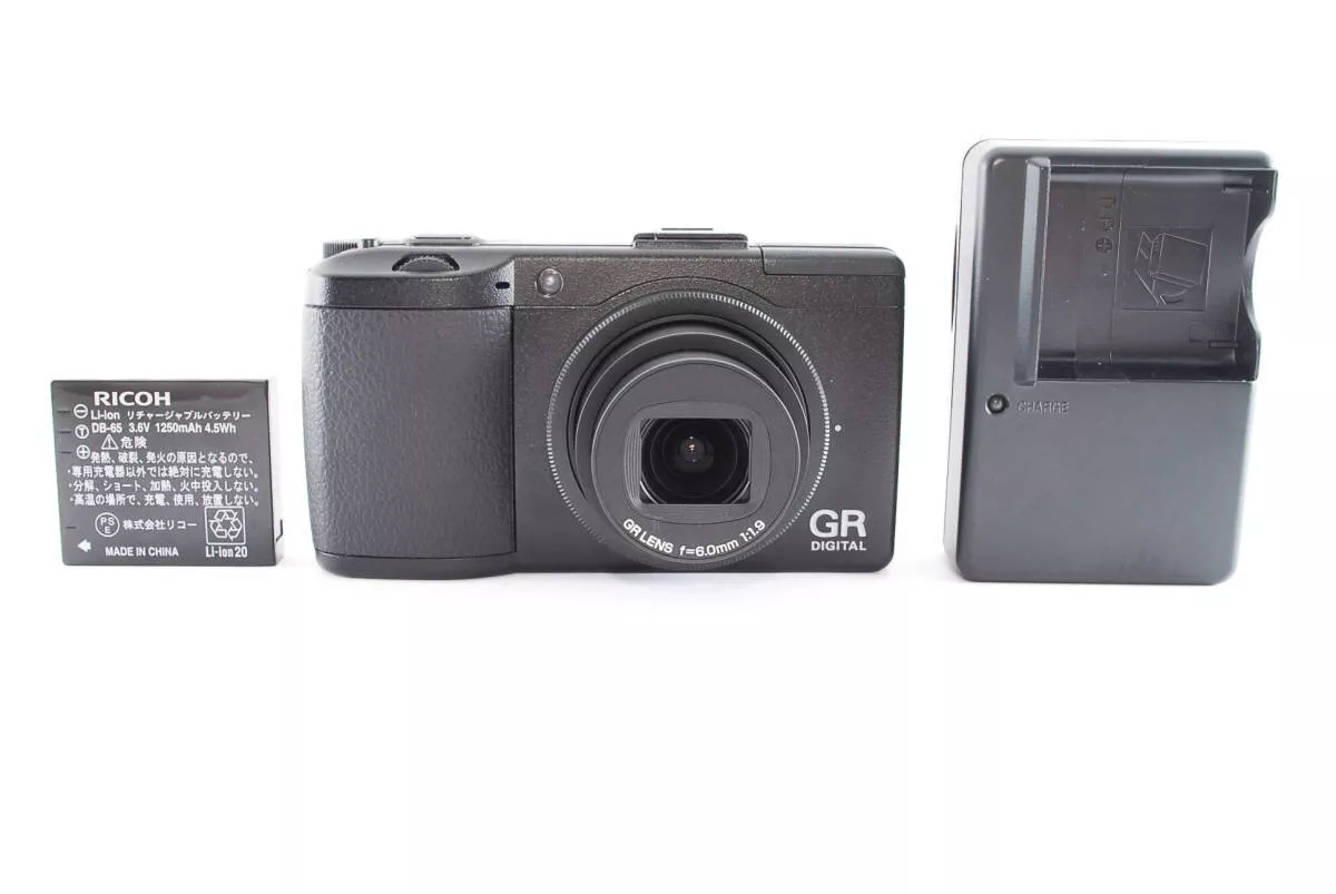 RICOH GR DIGITAL III 3 Compact Digital Camera Black From JAPAN