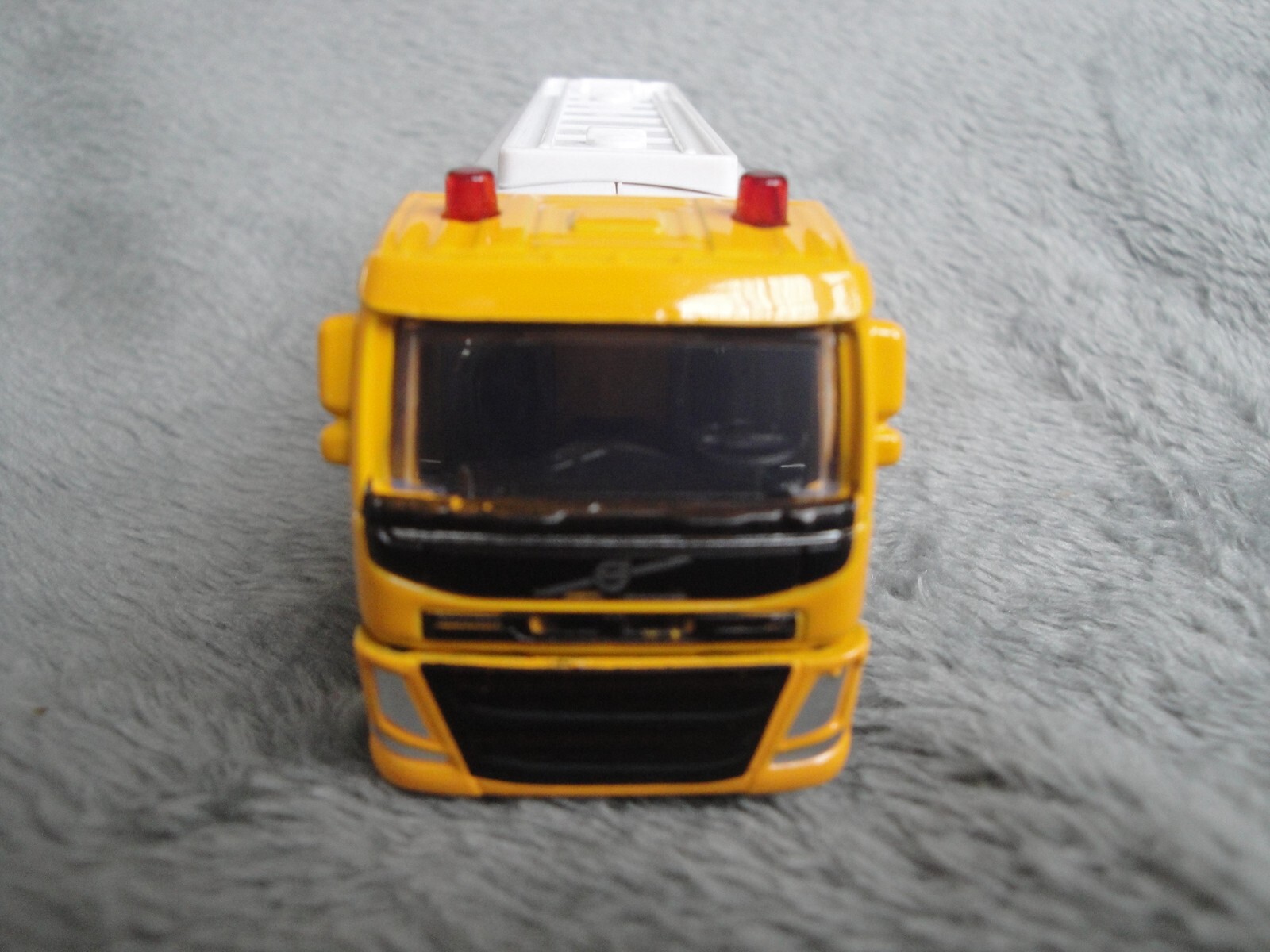Bild 3 von 9