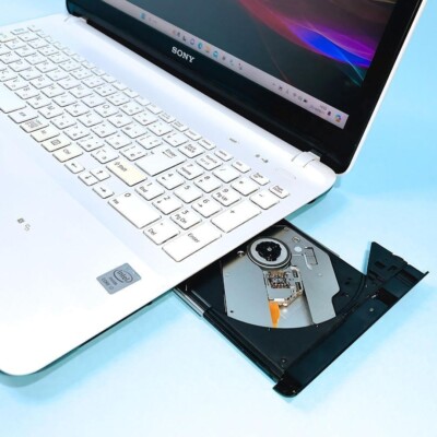 【Win11】i7搭載 vaio 白 ノートパソコン SSD1TB 8GB VAIO i7 8GB SSHD1TB Windows11 Laptop Core i7-4500U DDR3 8GB Home