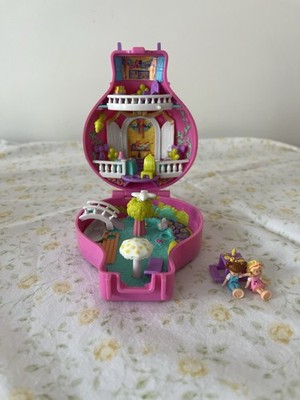 1997 Polly Pocket Up and Away Compact mit Original Figuren und Picknicktisch
