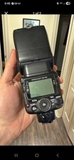 Nikon D5000 Digital SLR Camera 16.2MP 3x Zoom Lens Speedlight SB-700 Black