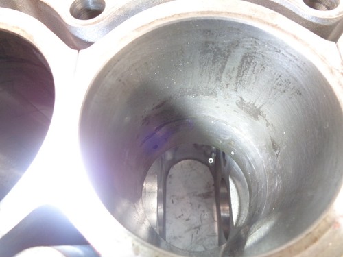 Engine block defect for 2018 Volvo V90 235 2.0 T8 Plug in Hybrid B4204T35 320 - - Picture 3 of 6
