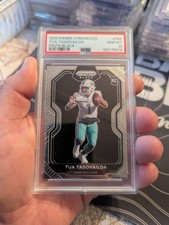 2020 Panini Chronicles Football Tua Tagovailoa Prizm Black Rookie Card #PB-2. rookie card picture