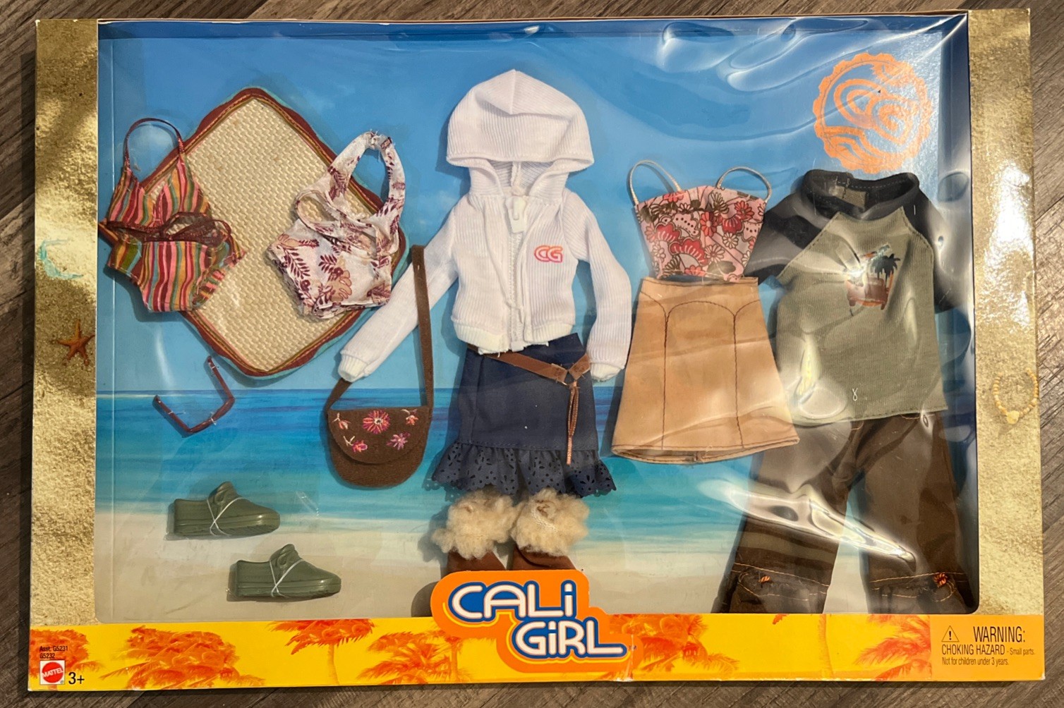 HTF NIB 2003 Mattel Barbie Cali Girl Fashion Pack Asst G5231