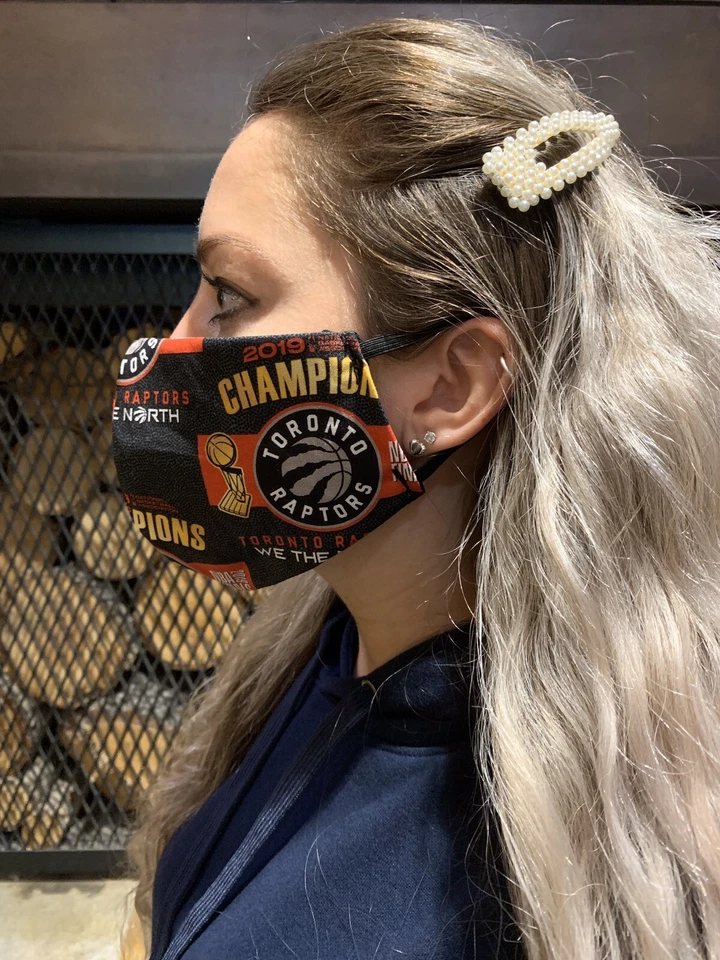 Máscara facial hecha a mano 100 % tela de algodón TORONTO RAPTORS médicos deportes negros Foto 2 de 4