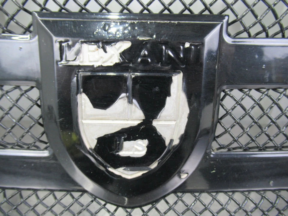 T072W 2011 11 RANGE ROVER SPORT LEXANI FRONT & FENDER GRILL SET USED - Imagem 4 de 4