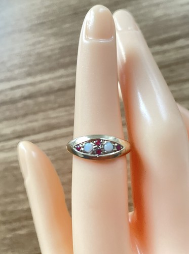 9ct Yellow Gold Opal & Garnet Vintage Gypsy Ring, UK Size L 1/2, EU Size 51 1/2 - Picture 2 of 6