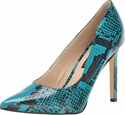 nine west black pumps