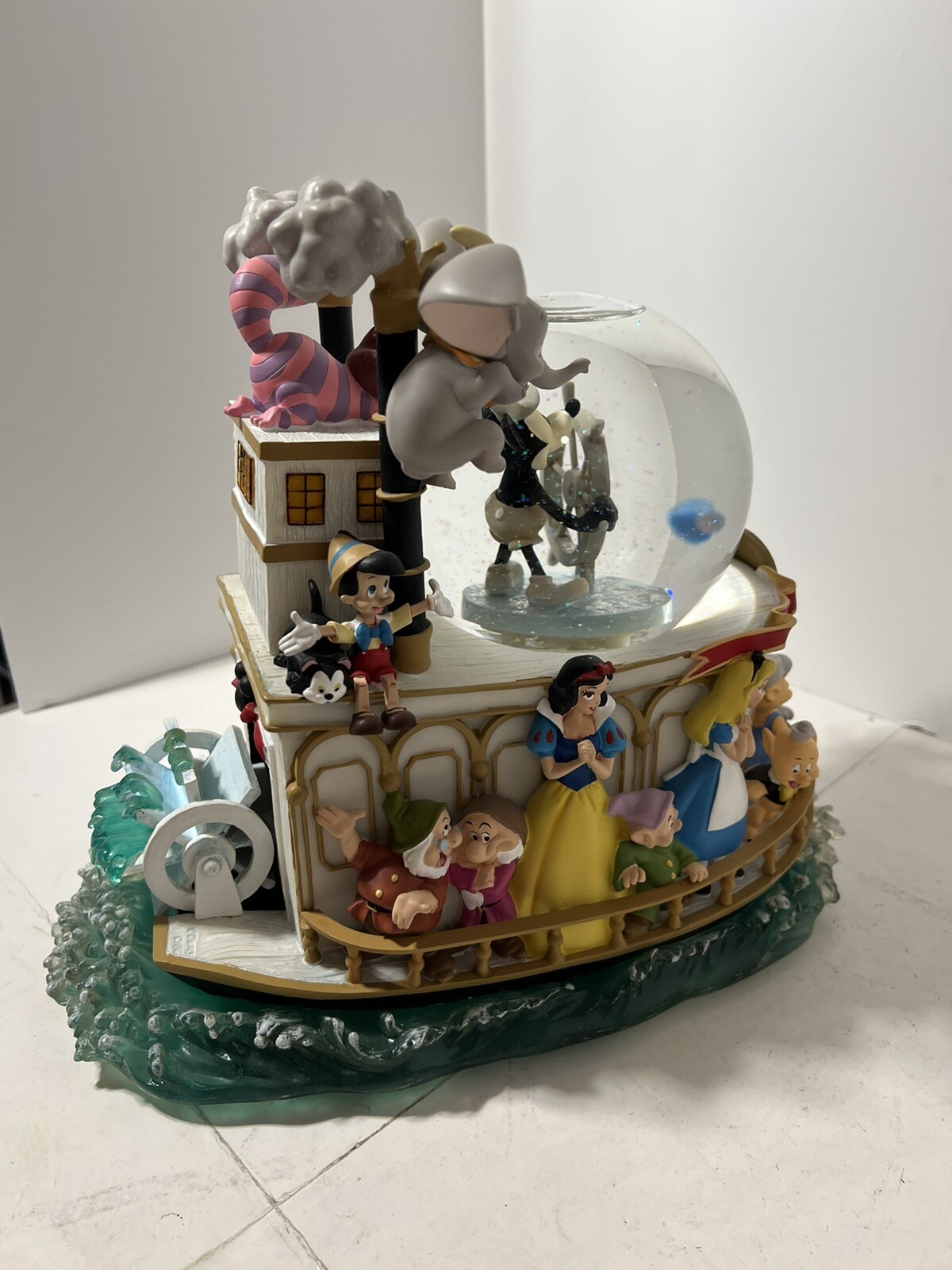Picture 5 of 12