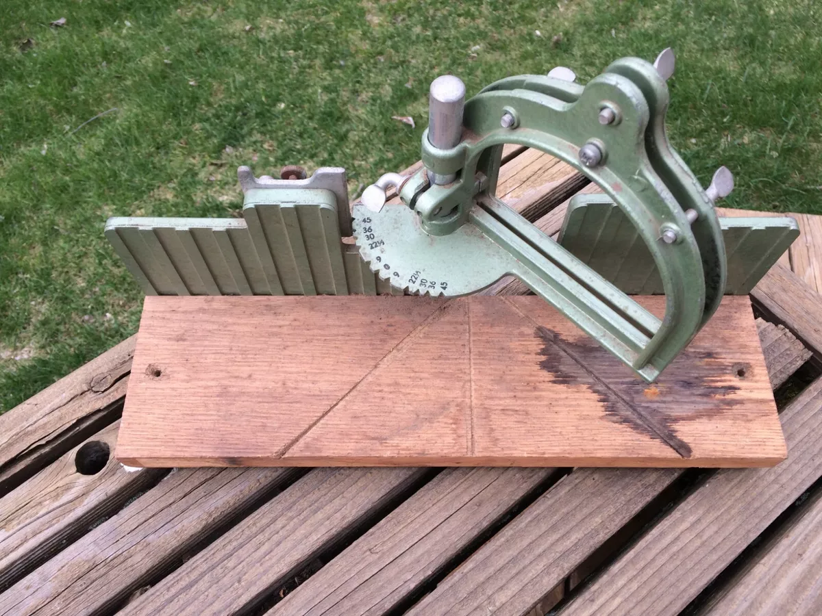 vintage Hempe Miter box Model 3619
