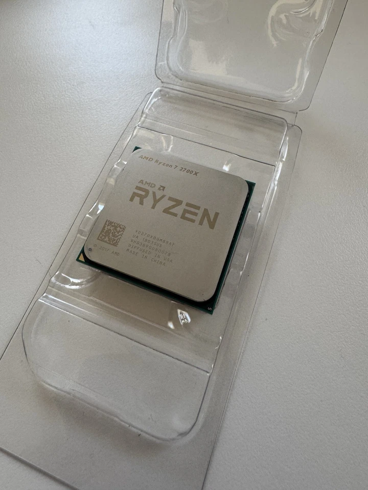 AMD Ryzen 7 2700X CPU, 8x 3.70GHz Basistakt, 4.2GHz Boost, Sockel AM4 - Bild 1 von 3