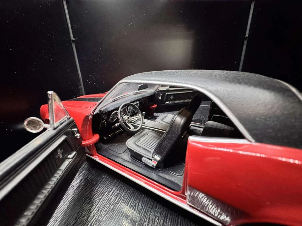 1:18 Exact Detail Lane Chevrolet Camaro Z28 1967 Rot - Bild 3 von 4